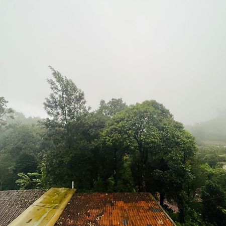 Red Stone Villas Coorg 마디케리 외부 사진