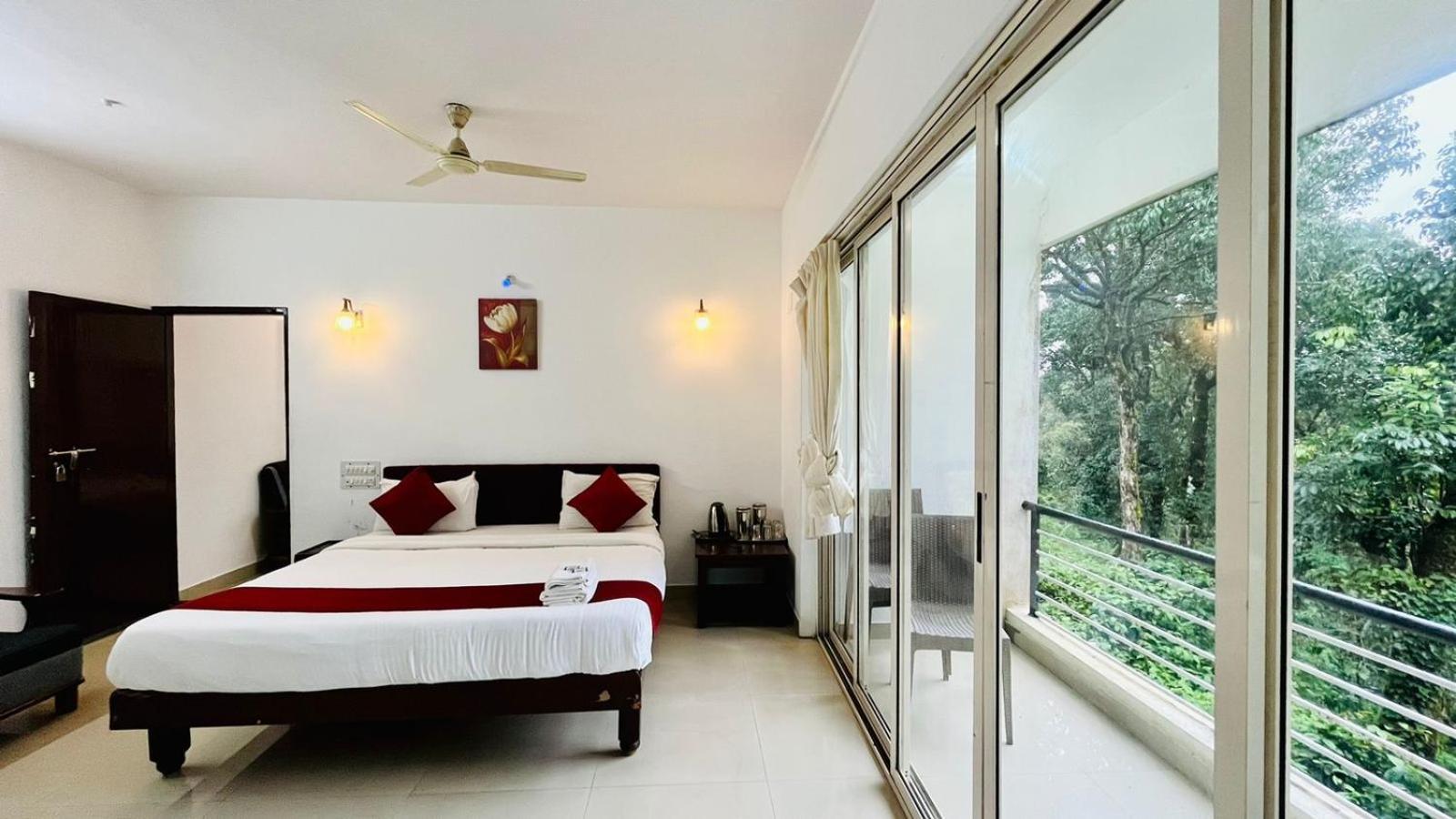 Red Stone Villas Coorg 마디케리 외부 사진
