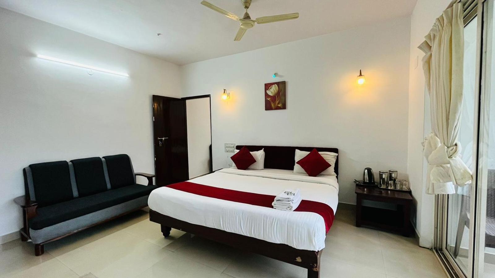 Red Stone Villas Coorg 마디케리 외부 사진