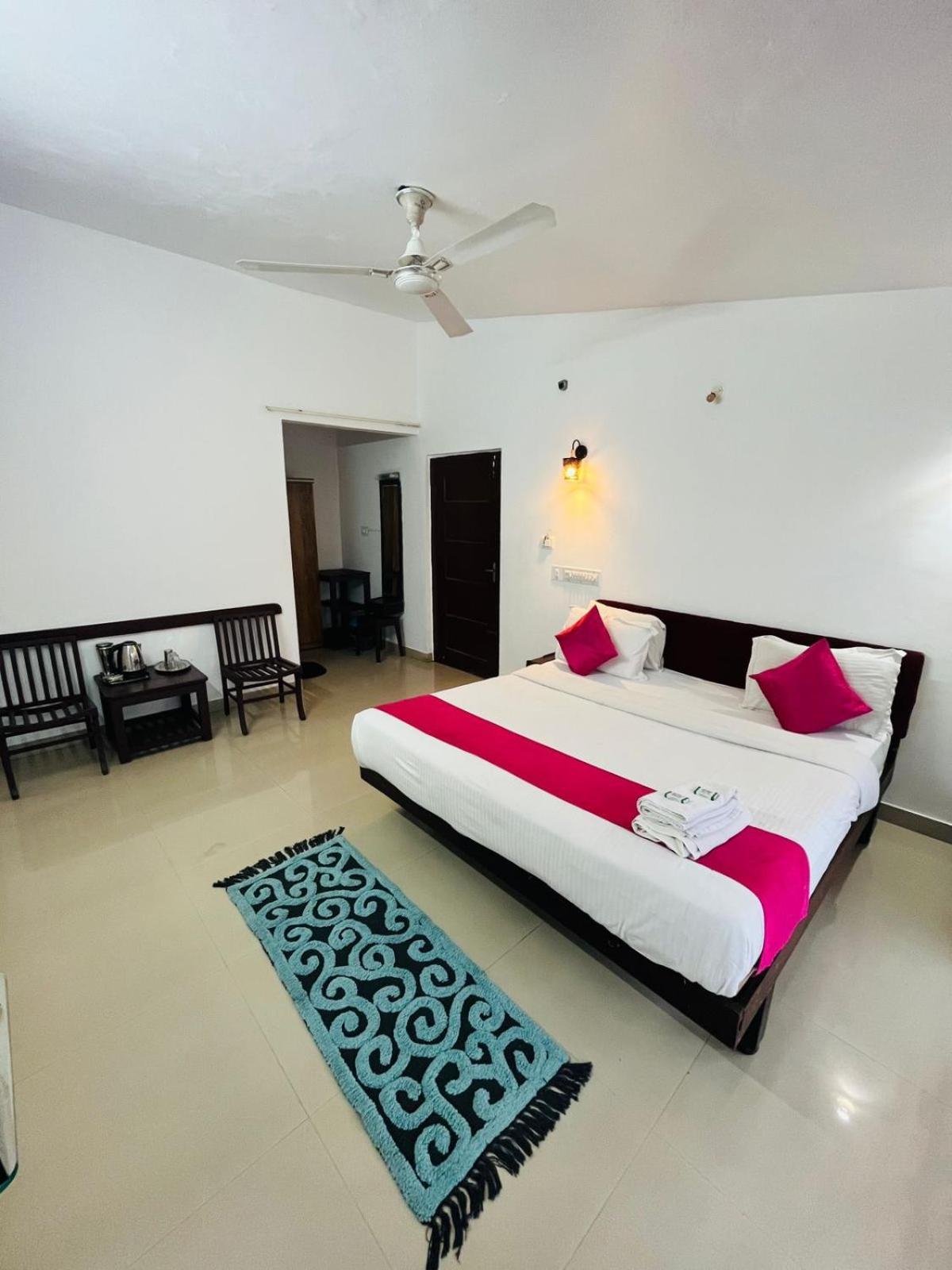 Red Stone Villas Coorg 마디케리 외부 사진